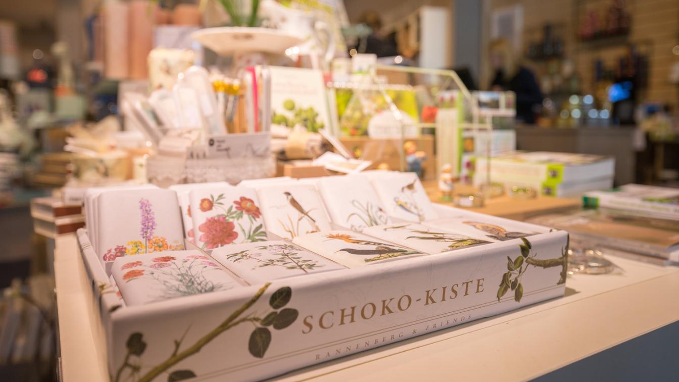 Schokolade schenken und vieles mehr in Hamburgs Papeterie und Geschenkladen
