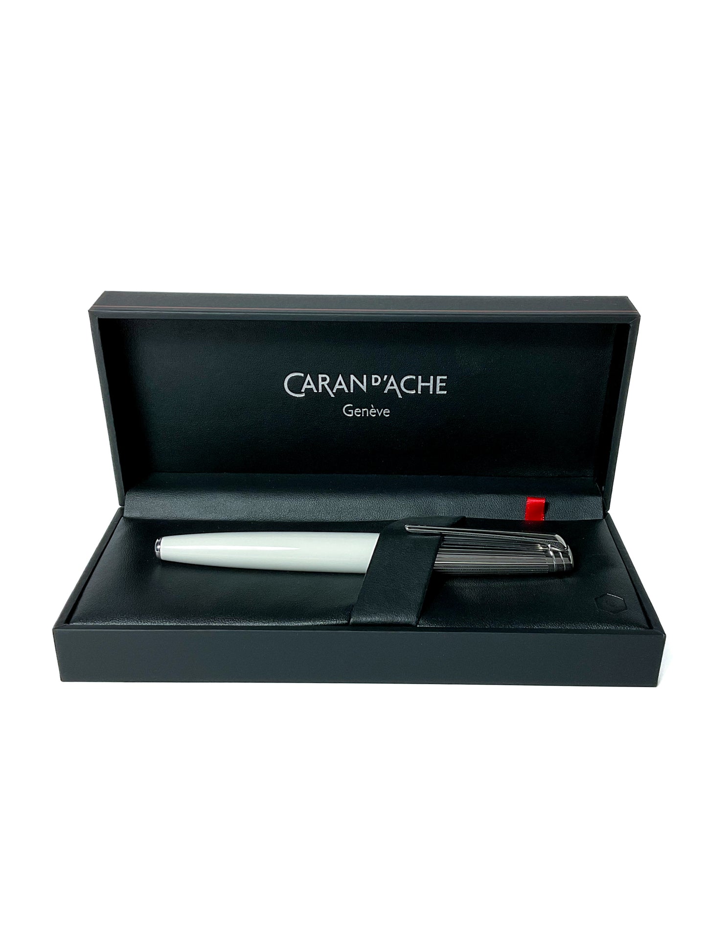 Caran d'Ache Füllfederhalter LÉMAN BICOLOR Weiß - Otto F. K. Koch